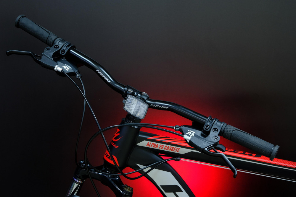 HEAM ALPHA 29 Cassete Матовый Чёрный/Красный рама 21 (на рост 183-190)