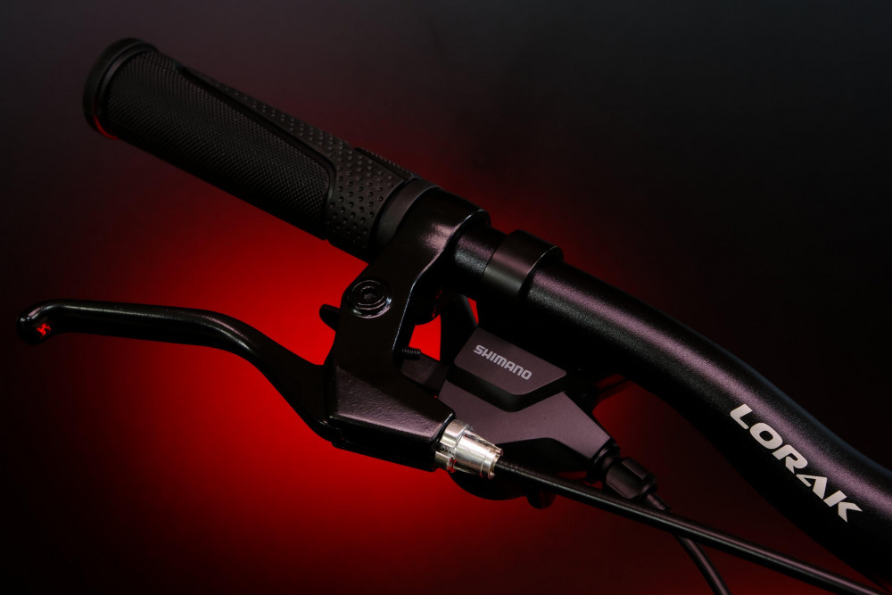 LORAK GLORY 200 8 sp Матовый Чёрный/Белый 15р (на рост 141-160)